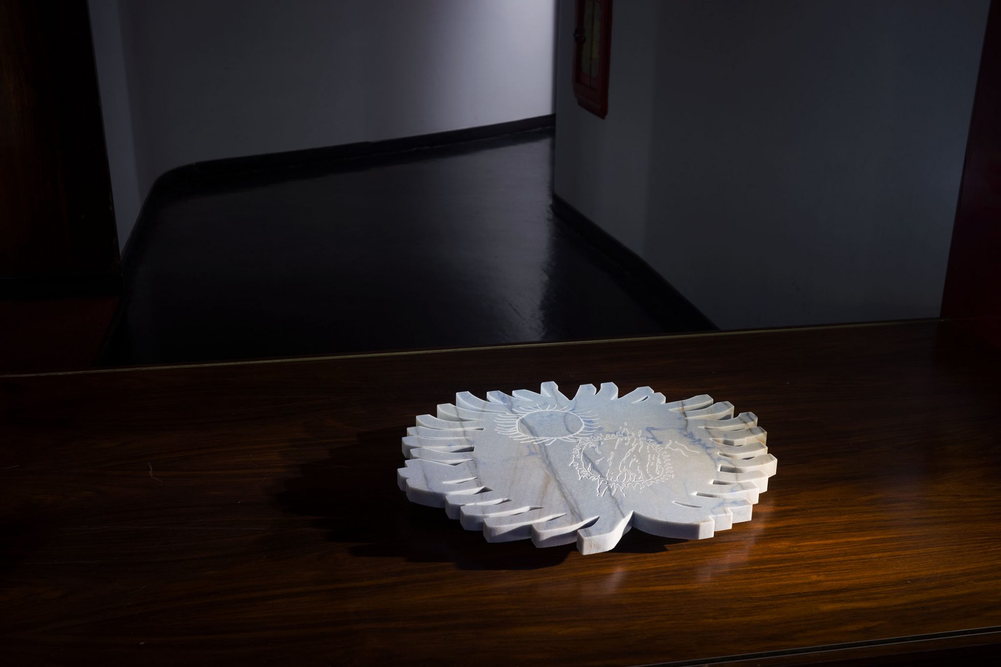 Caterina Morigi, Making Special, soli, 2022 — marmo Azul Bahia, incisione